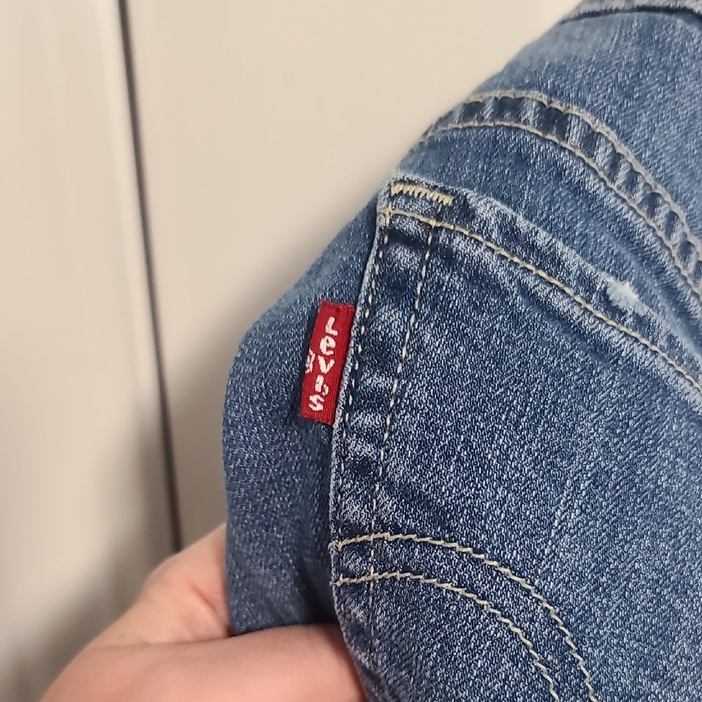Levi's Women's Blue Jeans 414 Classic Straight - Picture 6 of 11